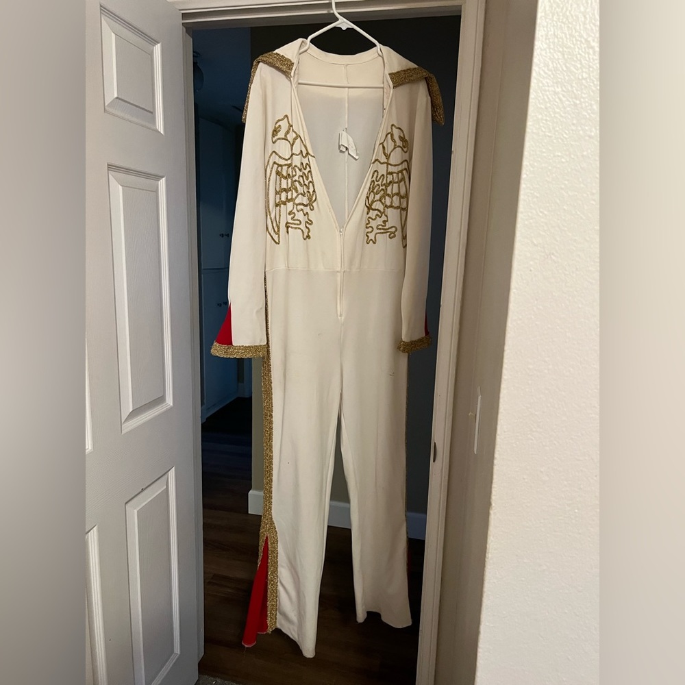 Elvis costume